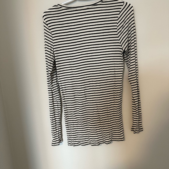 Ribbed long sleeve top - Picture 2 of 3